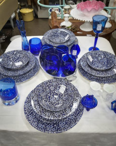 Queen's Blue Tableware
