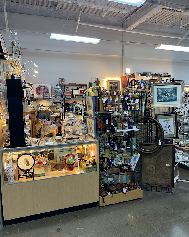 045 BOOTH1 045 BOOTH1